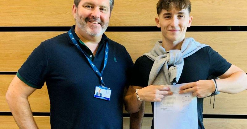 Tweet card summary image