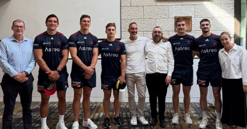 Tweet card summary image