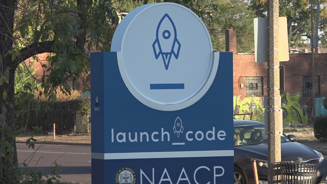 launchcode's tweet card. St. Louis nonprofit LaunchCode is training people for new careers in the technology industry. It comes at no cost to students.