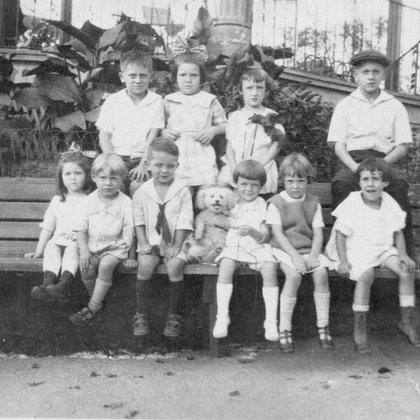 Tweet card summary image