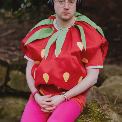 Tweet card summary image