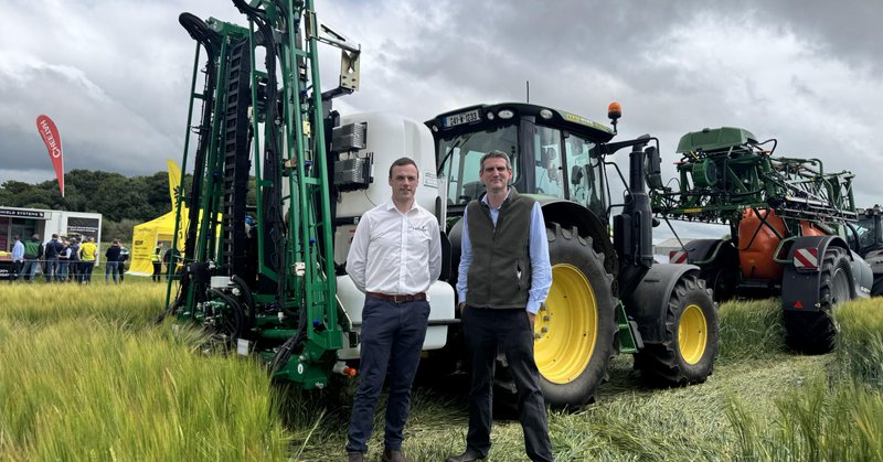 Tweet card summary image