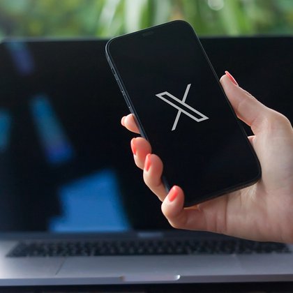 Tweet card summary image