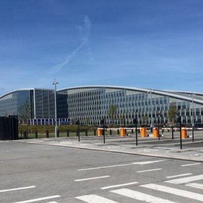 Tweet card summary image