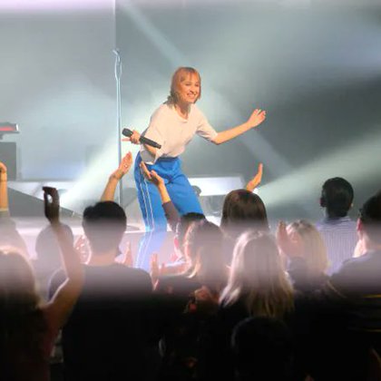 Tweet card summary image