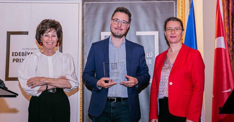 Tweet card summary image