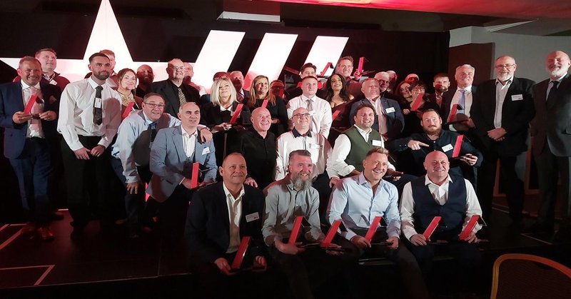 Tweet card summary image