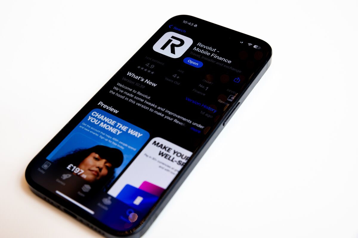 harjtaggar's tweet card. Revolut Ltd. is launching a UK mobile phone service, a move that will see it compete with the likes of BT Group Plc’s EE, Virgin Media O2 and VodafoneThree as it looks to attract more customers to...
