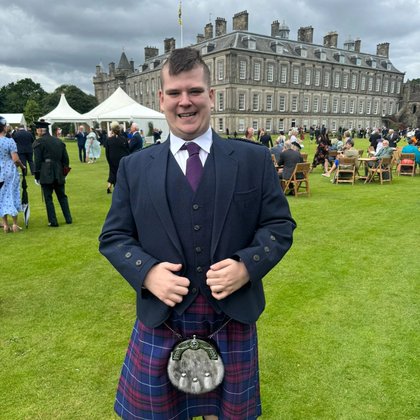 Tweet card summary image