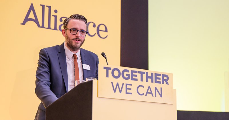 Tweet card summary image