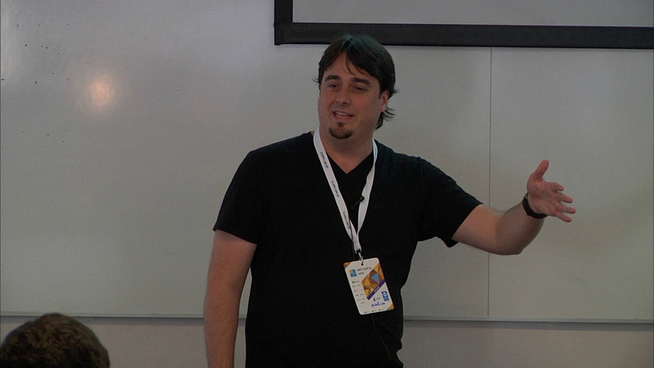 NETConfCL's tweet card. Nicolas Bello Camilletti | NETConfCL v2018 | Progressive Web Apps