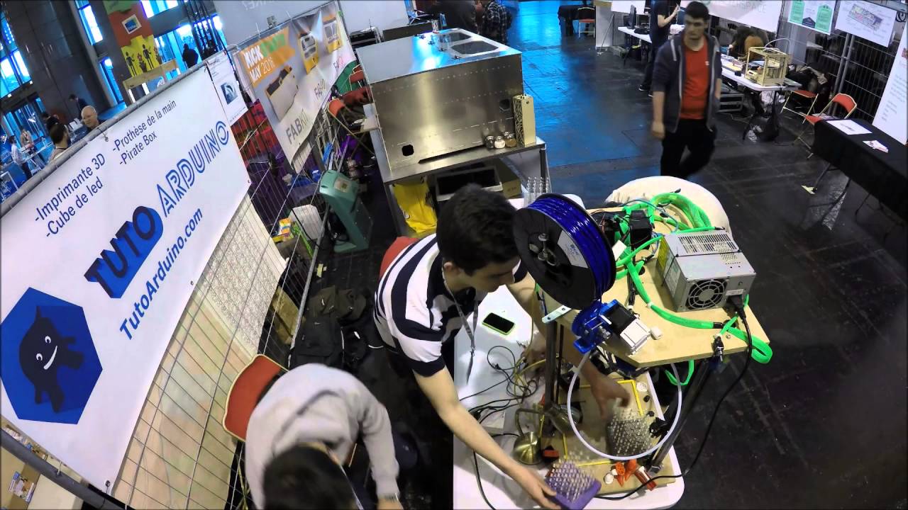 TutoArduino's tweet card. Maker Faire Paris 2016 TutoArduino com