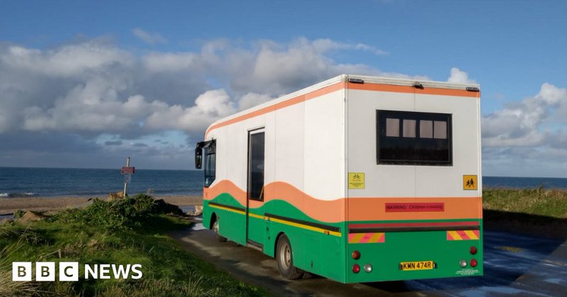 Tweet card summary image