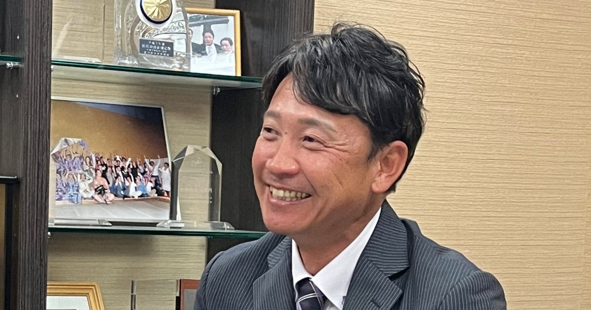 intercitybt's tweet card. 　社会人野球のジェイプロジェクト（愛知）は16日、プロ野球の巨人などで活躍し、今季まで巨人のヘッド兼打撃チーフコーチを務めていた二岡智宏氏（49）が来年1月1日付で新監督に就任することを明らかにした。