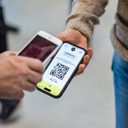 Tweet card summary image