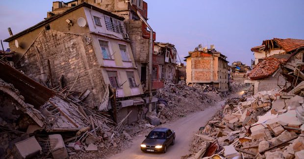 Tweet card summary image