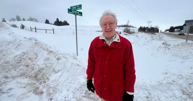 Tweet card summary image