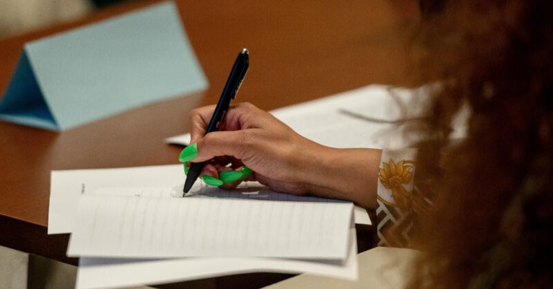 Tweet card summary image