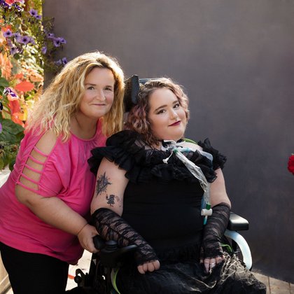 Tweet card summary image