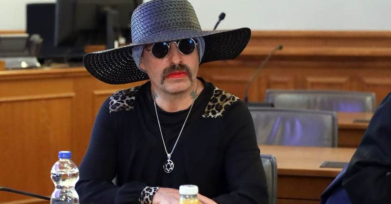 Tweet card summary image