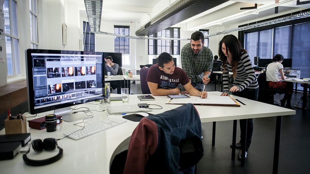 jamestopcoder's tweet card. DevOps tools-configuration integration, configuration management and containerization help in process automation, deployment time reduction and continuous deployment.