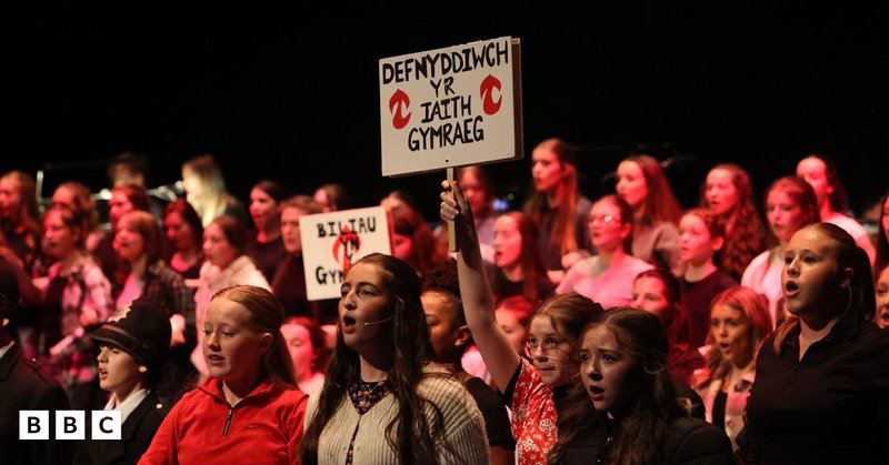 Tweet card summary image