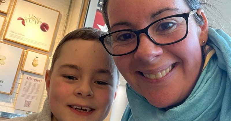 Tweet card summary image