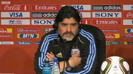 code18's tweet card. Lorsque mon gestionnaire me suggère une solution technologique Lorsque je réussis à récupérer une erreur critique lors d’une mise en ligne Lorsque je fais un git clone d’un projet avec une grosse h…