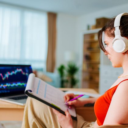 Tweet card summary image