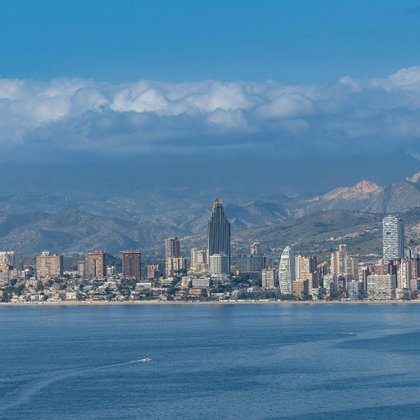 Tweet card summary image