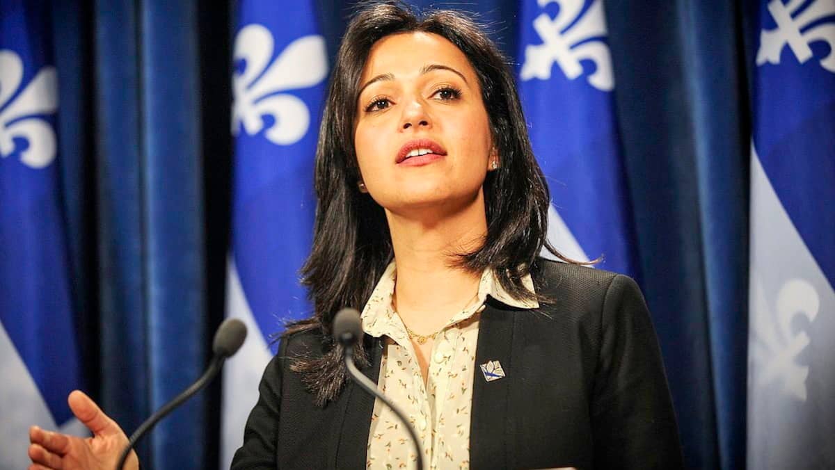 tvanouvelles's tweet card. Le gouvernement provincial doit hausser le salaire minimum à 20$ par heure, selon Québec solidaire.