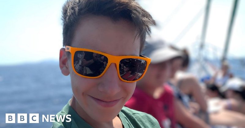 Tweet card summary image