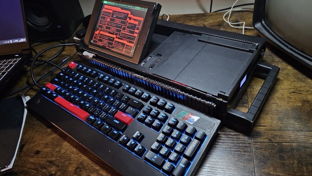Raspberry_Pi's tweet card. Amstrad’s first portable IBM PC compatible computer was transformed into a cool-looking cyberdeck powered by Raspberry Pi 4.