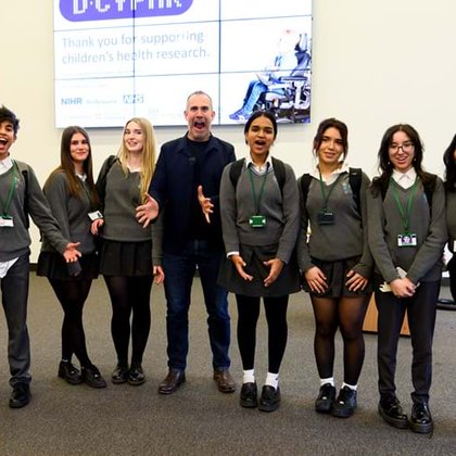 Tweet card summary image