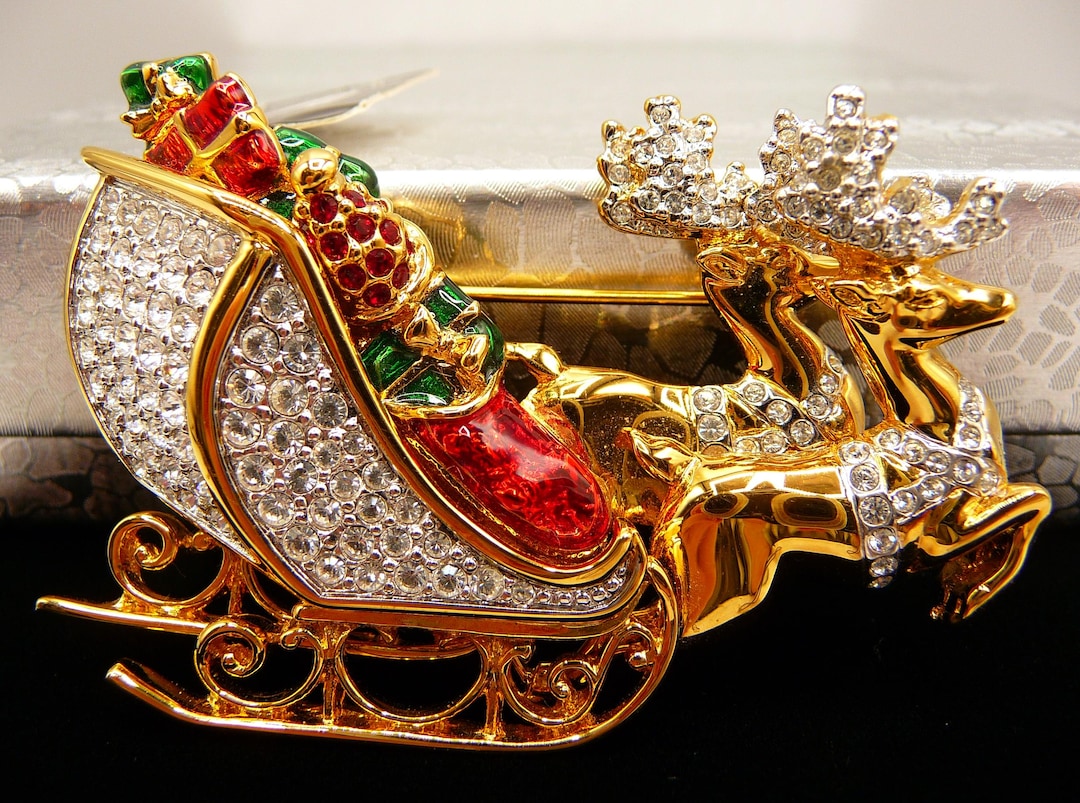 serendipitytrea's tweet card. This Brooches item by cherrylippedroses has 6 favorites from Etsy shoppers. Ships from Shelbyville, TN. Listed on Nov 26, 2025