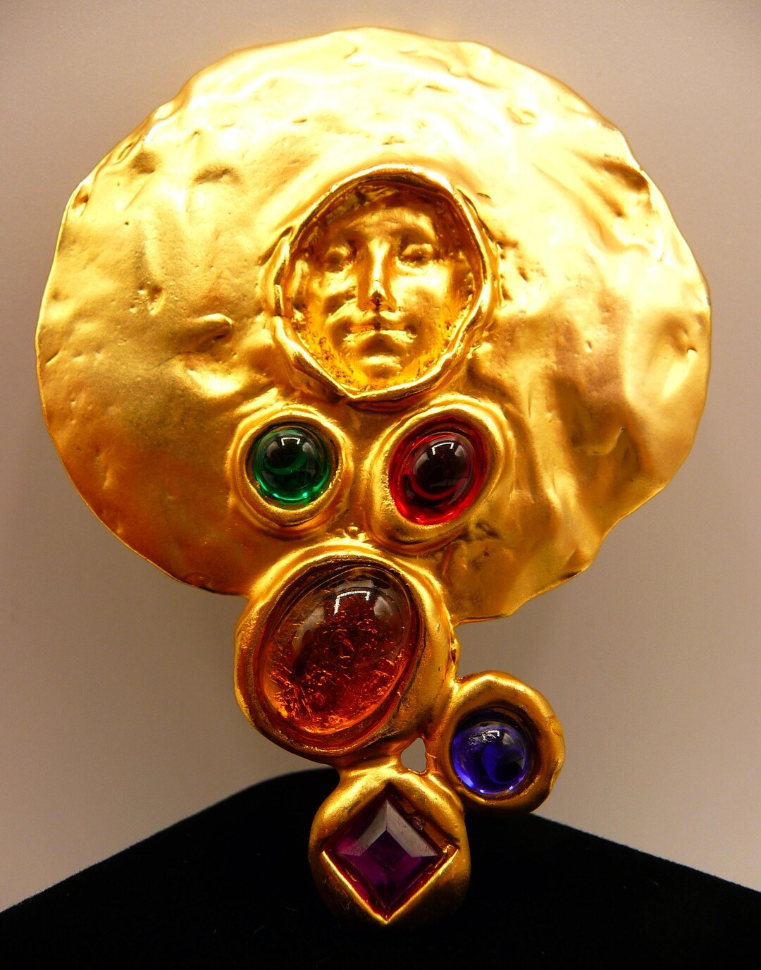 serendipitytrea's tweet card. This Brooches item by cherrylippedroses has 17 favorites from Etsy shoppers. Ships from Shelbyville, TN. Listed on Oct 2, 2025