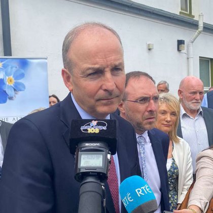 Tweet card summary image