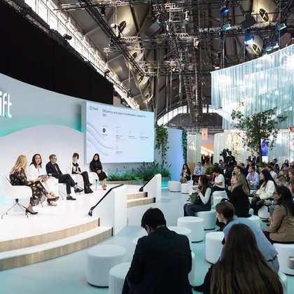 Tweet card summary image