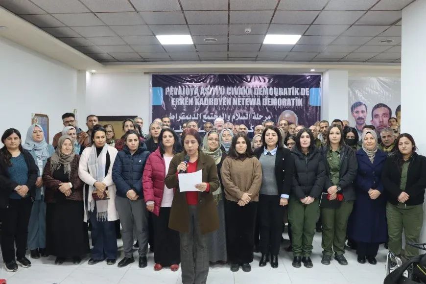 PYD_Rojava's tweet card. شددت شخصيات سياسية ومجتمعية في مدينة قامشلو على ضرورة منح القائد عبد الله أوجلان "الحق في الأمل" وتحقيق حريته الجسدية.