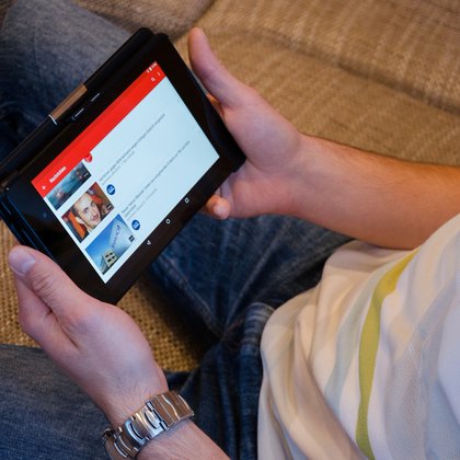 Tweet card summary image