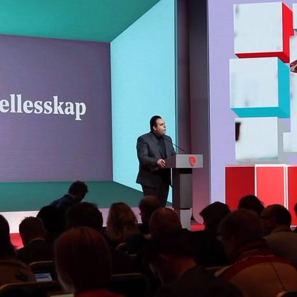 Tweet card summary image