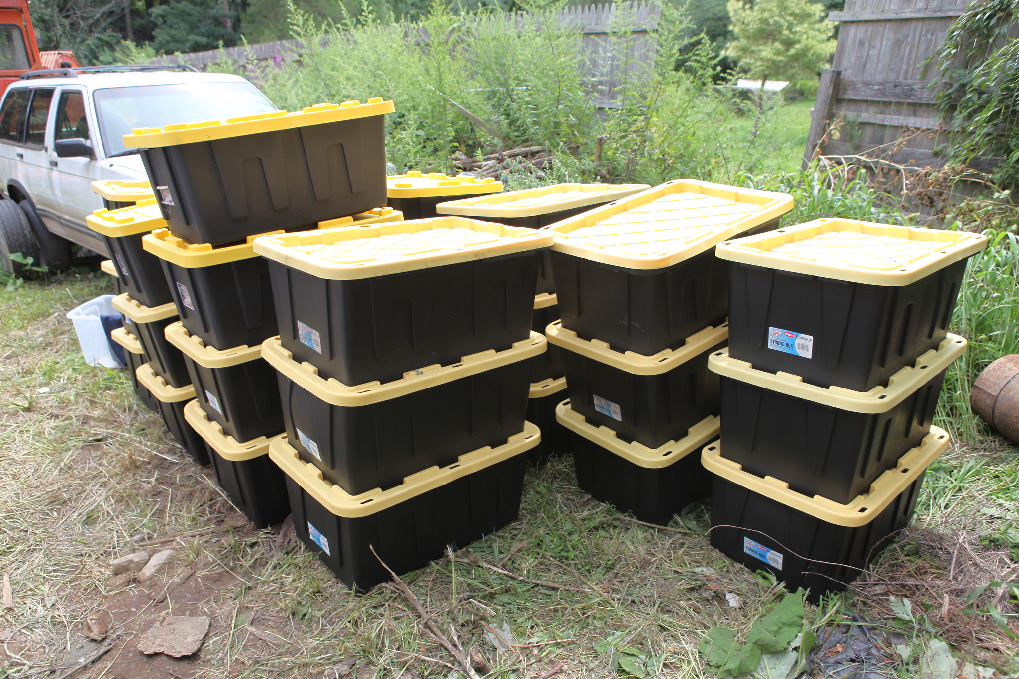 textfiles's tweet card. I spent some time trying to figure out when to make this announcement in a way that didn’t seem like direct sabotage; the day before the VCF East event seems about right. Years ago, clearing …