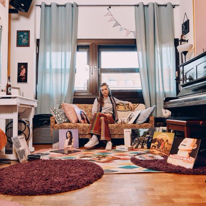 Tweet card summary image