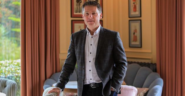 Tweet card summary image