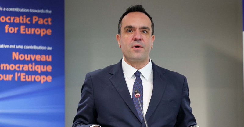 Tweet card summary image