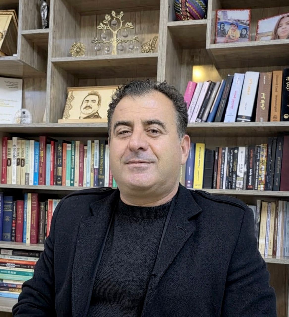 PYD_Rojava's tweet card. الحقوقي عاطف صبري... إنّ الغاية من التعليم هي تنشئة أناسٍ أحرار، تغدو نفوسهم مفعمة باحترام حرية الآخرين. فليست كل تربية،