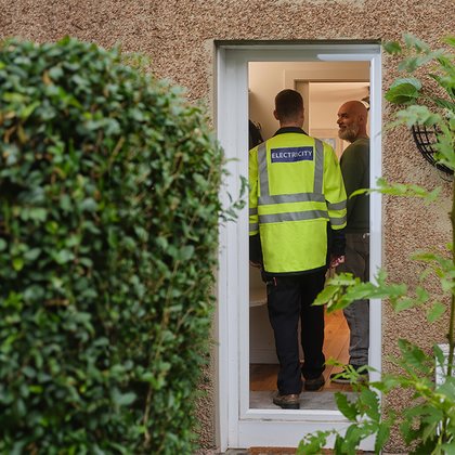 Tweet card summary image