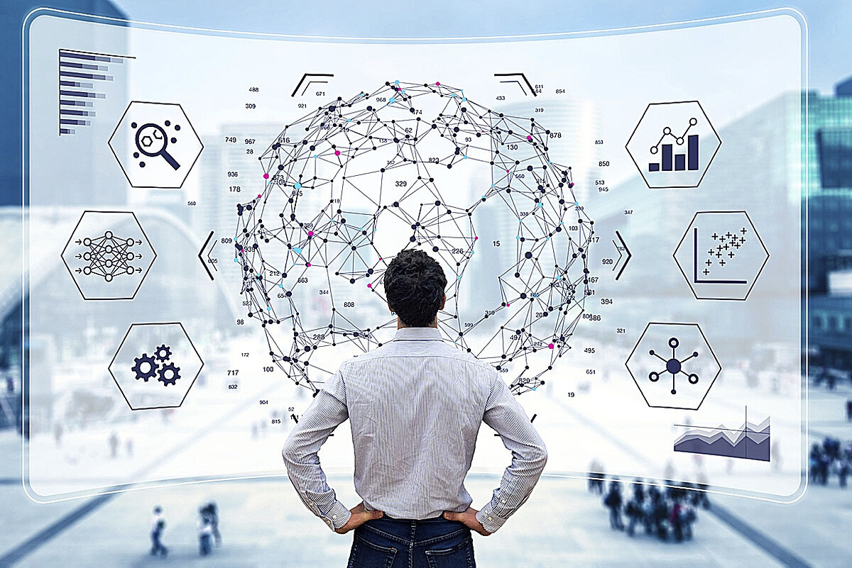 Python_desde_0's tweet card. Cada dos años la demanda de perfiles IT en España se duplica. Entre todos estos profesionales, aquellos especializados en los datos son los que están tocados por la varita del empl