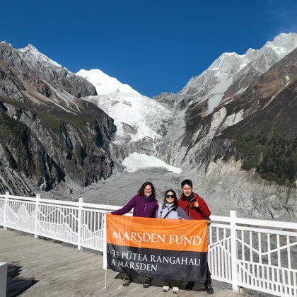 Tweet card summary image