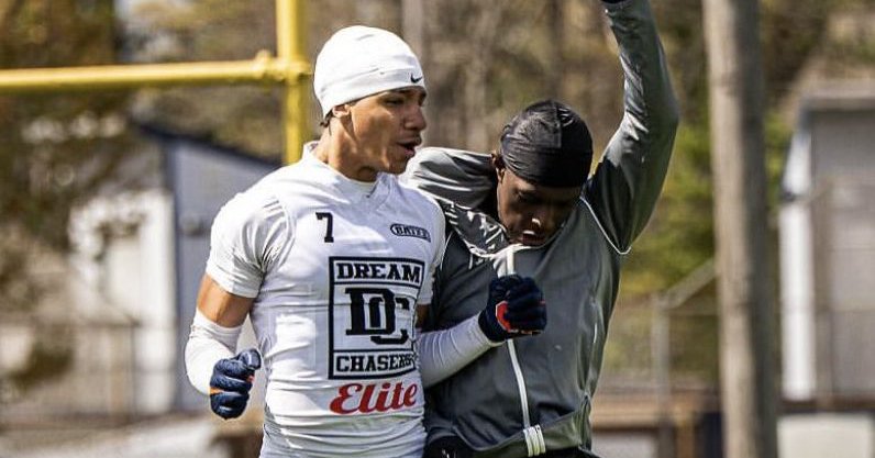 Tweet card summary image